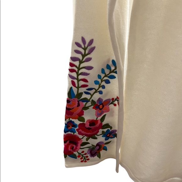 LINEA By LOUIS DELL’ OLIO COWL NECK, LIGHTWEIGHT FLORAL EMBROIDERED SWEATER - Picture 8 of 13